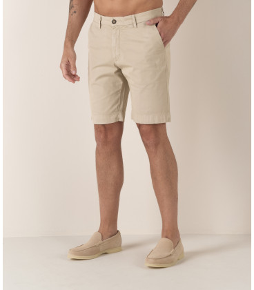TEXAS - Slim fit Chino Bermudas, beige 