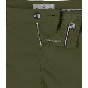 TEXAS - Slim-fit chino shorts, khaki