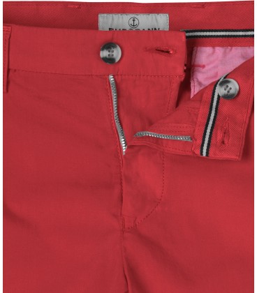 TEXAS - Plain slim-fit chino shorts, red